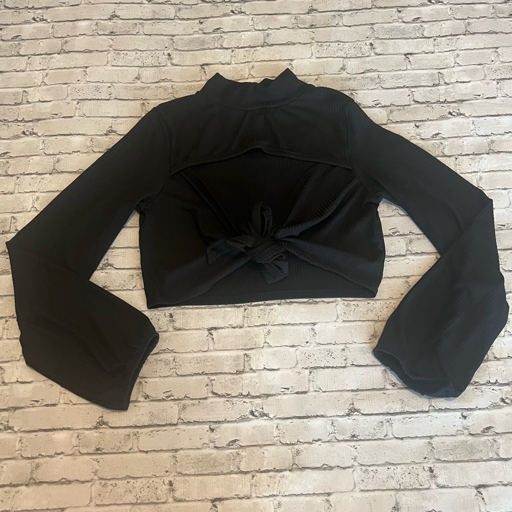 Black Long Sleeve Tie Front Crop Blouse Size Medium
